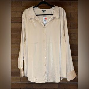 New With Tag Torrid  Beige Satin Button Down Shirt